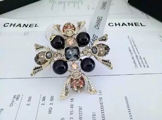 Wholesale Brand Name Brooches Replica-150