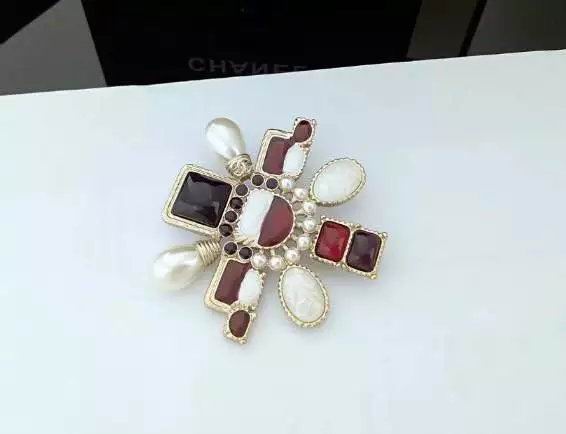 Wholesale Fashion Luxury Replica Brooches-166
