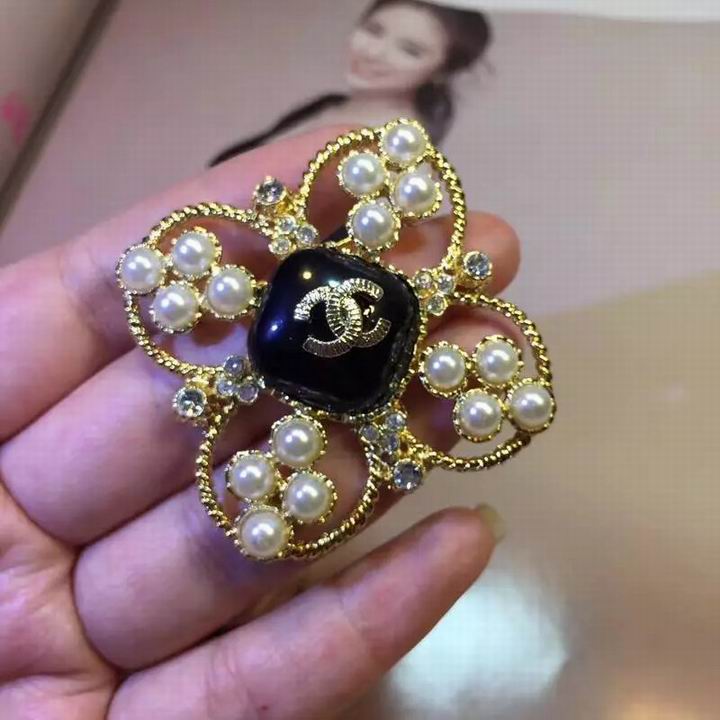 Wholesale Fashion Luxury Replica Brooches-199