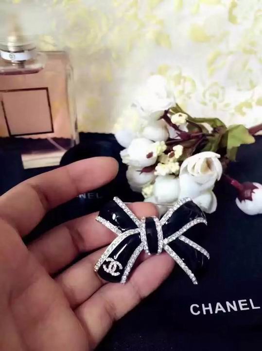 Wholesale Fashion Luxury Replica Brooches-256