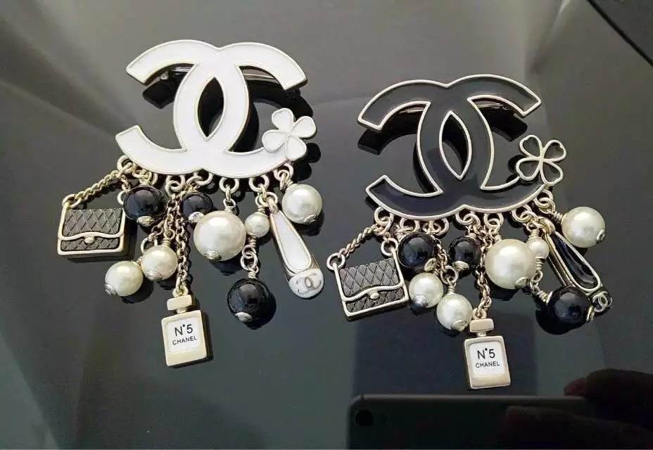 Wholesale Fashion Luxury Replica Brooches-264