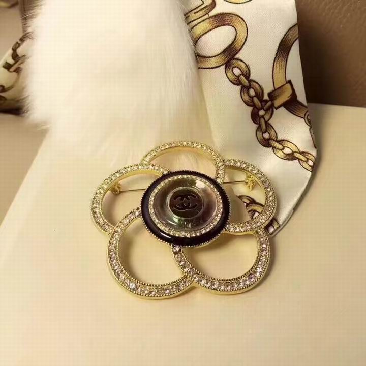 Wholesale Fashion Luxury Replica Brooches-285