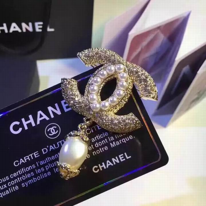 Wholesale Fashion Replica Brooch for women-305