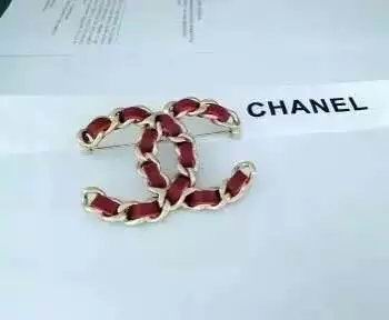 Wholesale Fashion Replica Brooch for women-312