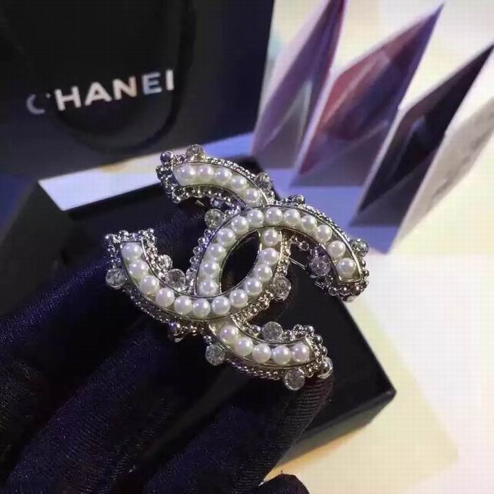 Wholesale Fashion Replica Brooch for women-321