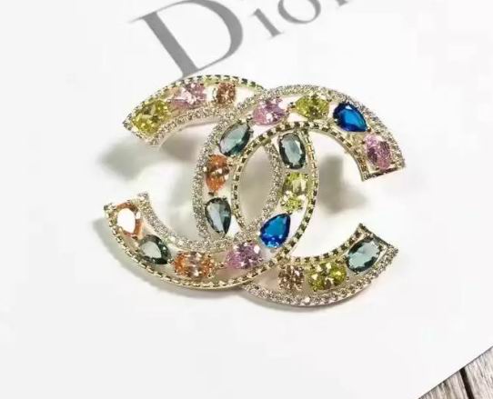 Wholesale Fashion Replica Brooch for women-331