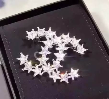 Wholesale Fashion Replica Brooch for women-337