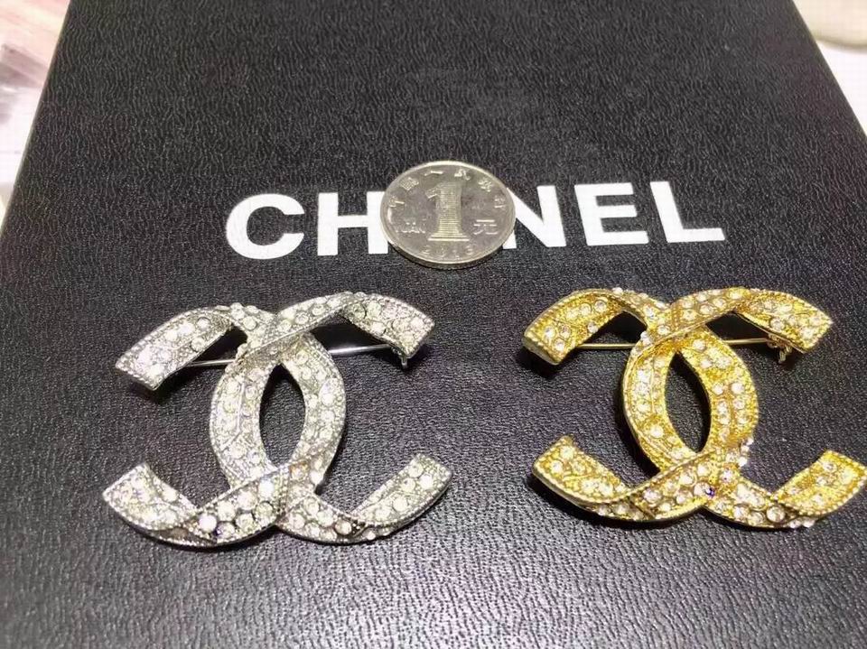 Wholesale Fashion Replica Brooch for women-363