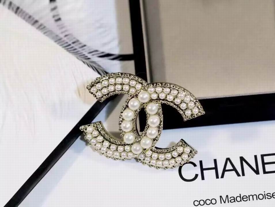 Wholesale Fashion Replica Pins & brooches for women-394