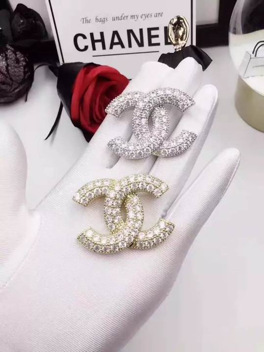 Wholesale Fashion Replica Pins & brooches for women-395