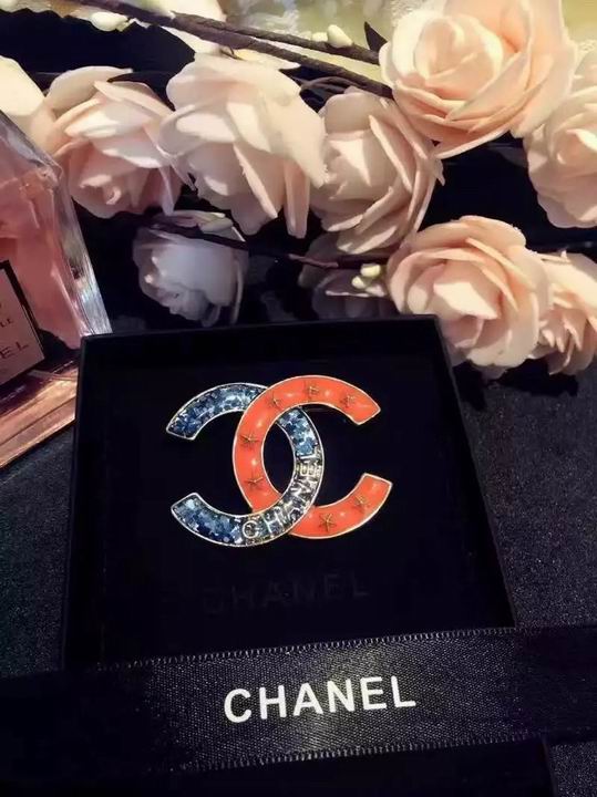 Wholesale Fashion Replica Pins & brooches for women-412