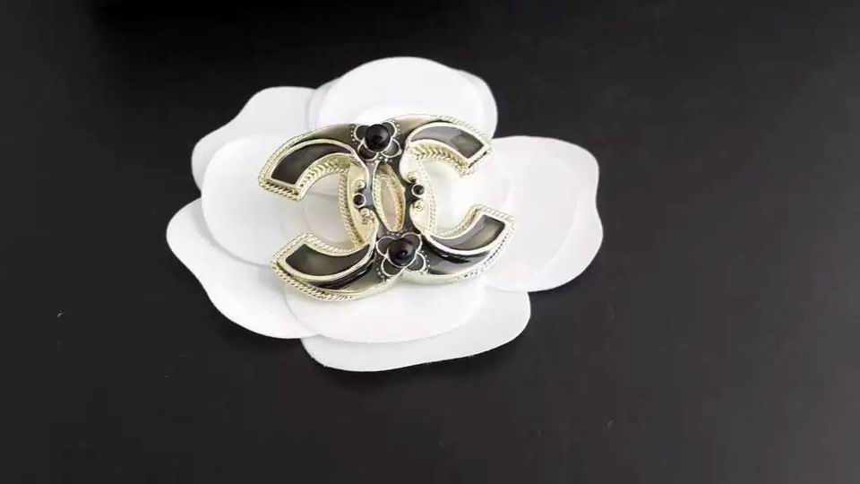 Wholesale Fashion Replica Pins & brooches for women-416