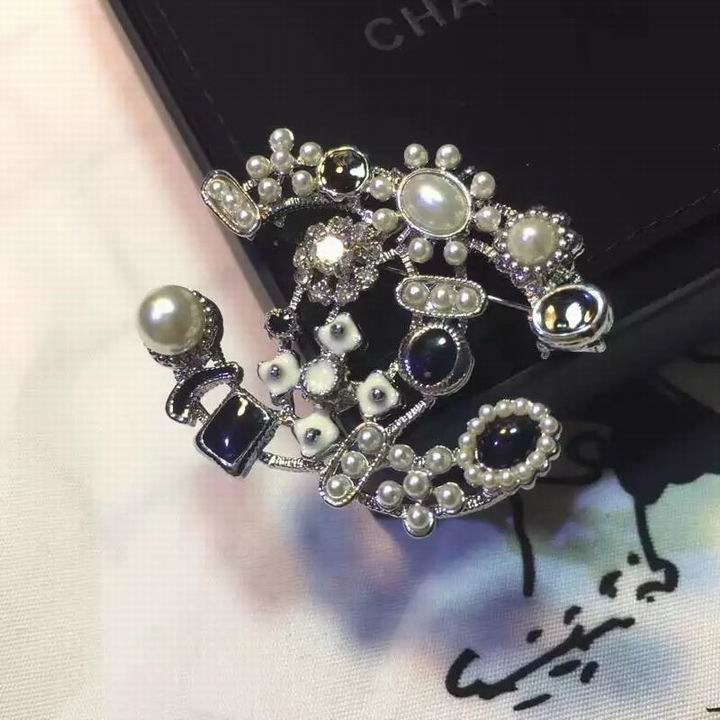 Wholesale Fashion Replica Pins & brooches for women-440