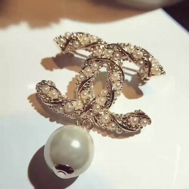 Wholesale Fashion Replica Pins & brooches for women-444