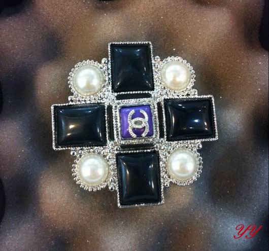 Wholesale Cheap Replica Pins & brooches women-552