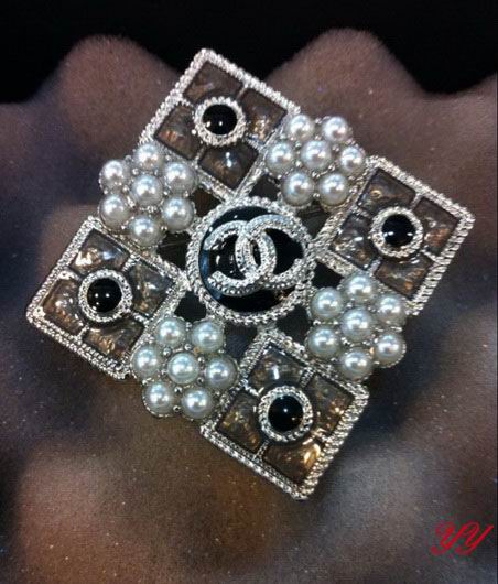 Wholesale Cheap Replica Pins & brooches women-559