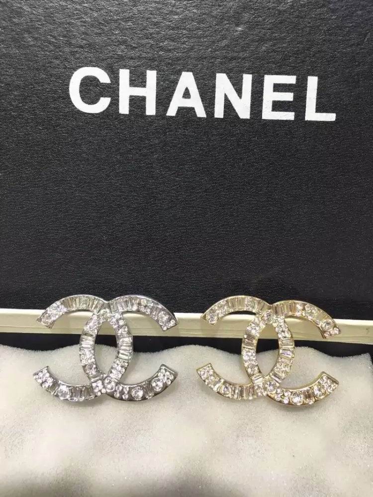 Wholesale Replica Designer Brooches & Pins-582