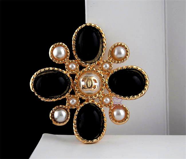 Wholesale Replica Designer Brooches & Pins-627