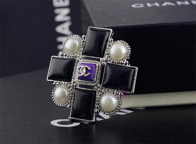 Wholesale Replica Designer Brooches & Pins-631