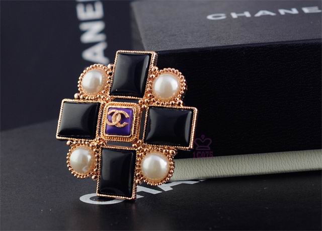 Wholesale Replica Designer Brooches & Pins-637