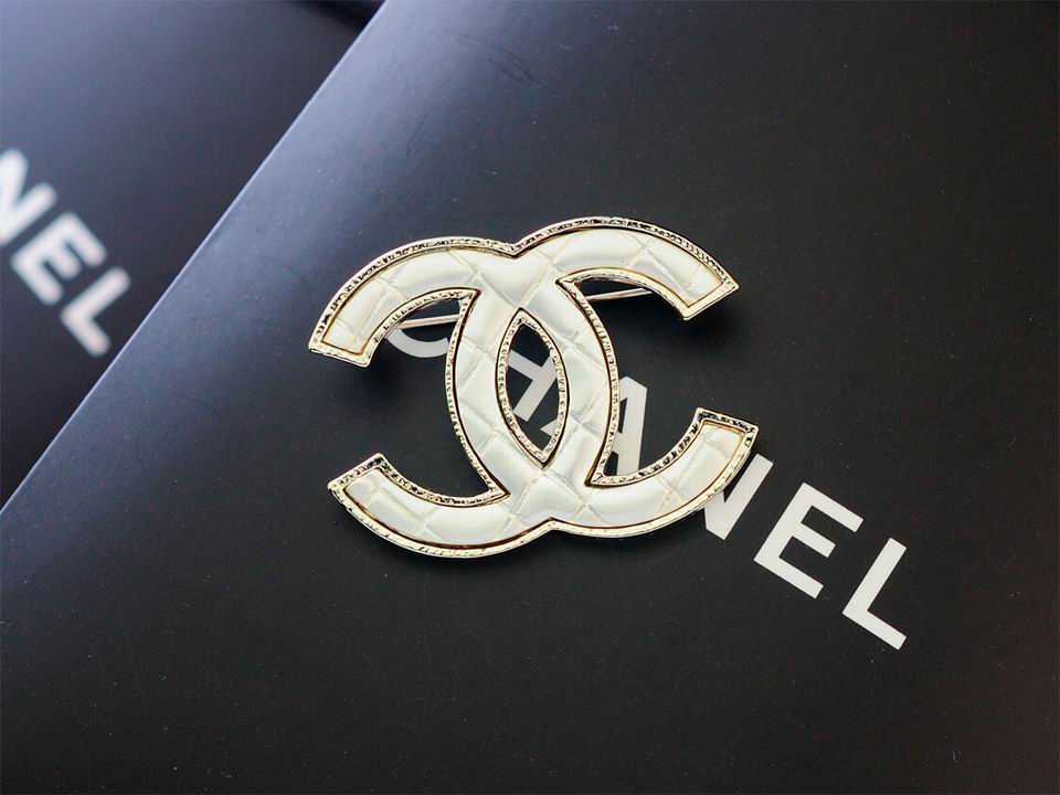 Wholesale Replica Designer Brooches & Pins-649