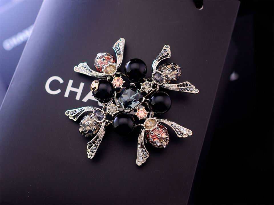 Wholesale Replica Designer Brooches & Pins-667