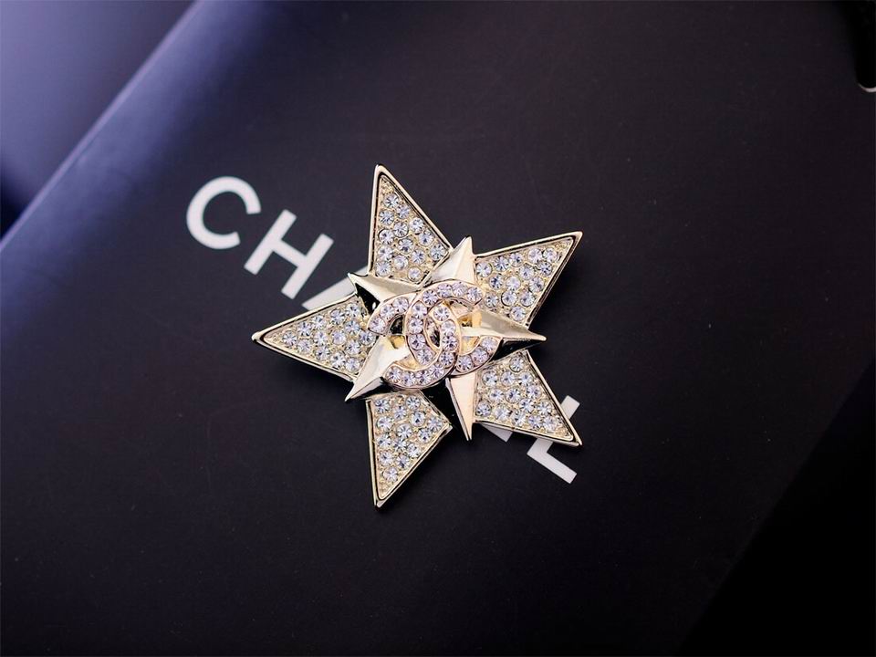 Wholesale Replica Designer Brooches & Pins-674