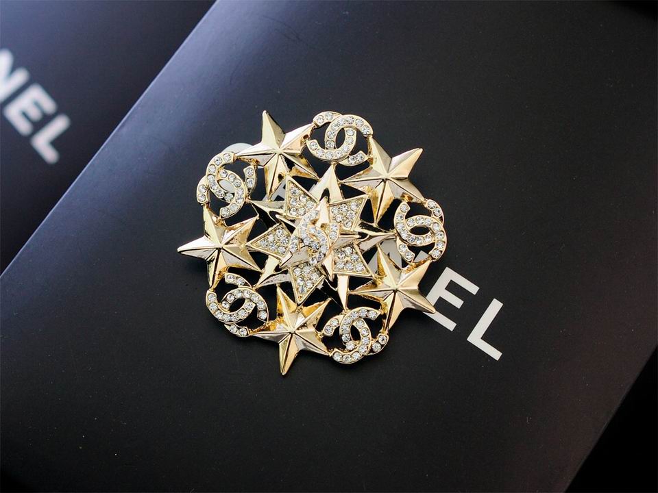 Wholesale Replica Designer Brooches & Pins-677