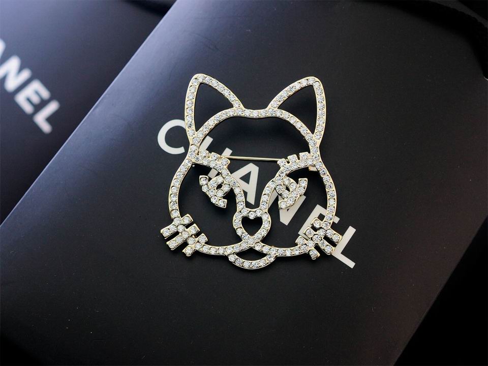 Wholesale Replica Designer Brooches & Pins-688