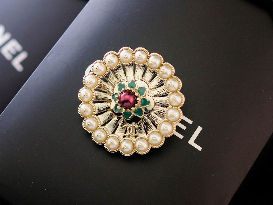 Wholesale Replica Designer Brooches & Pins-689