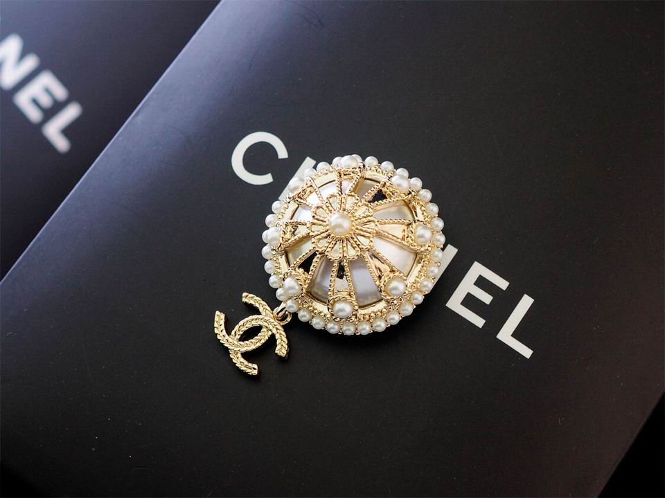 Wholesale Replica Designer Brooches & Pins-697