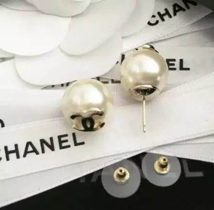 Wholesale Women Fashion Earrings Cheap-555