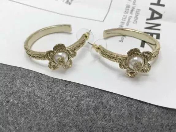 Wholesale Women Fashion Earrings-599