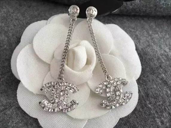 Wholesale Women Fashion Earrings-601