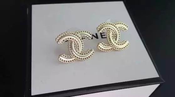 Wholesale Women Fashion Earrings-619