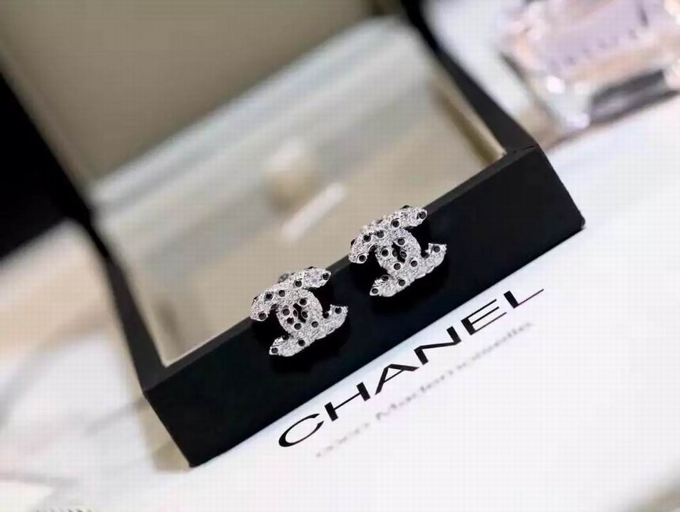 Wholesale Women Fashion Earrings-624