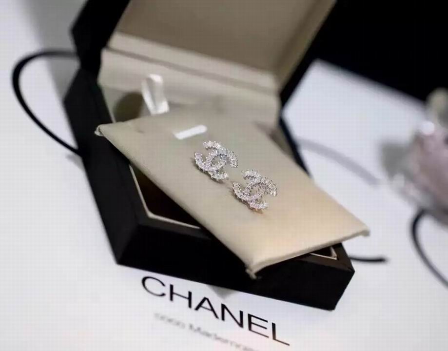 Wholesale Women Fashion Earrings-666