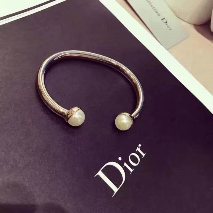 Wholesale Christian Dior Bracelets Replica-054