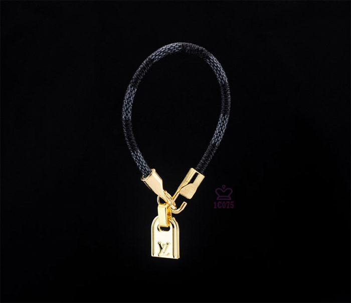 Wholesale Louis Vuitton Replica Bangles Bracelets-014