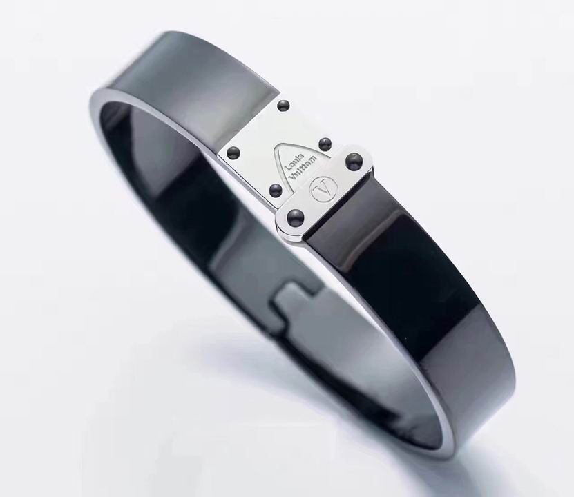 Wholesale Louis Vuitton Replica Bangles Bracelets-025