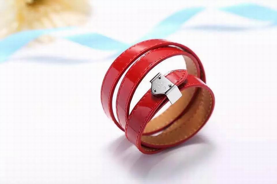 Wholesale Louis Vuitton Replica Bangles Bracelets-047