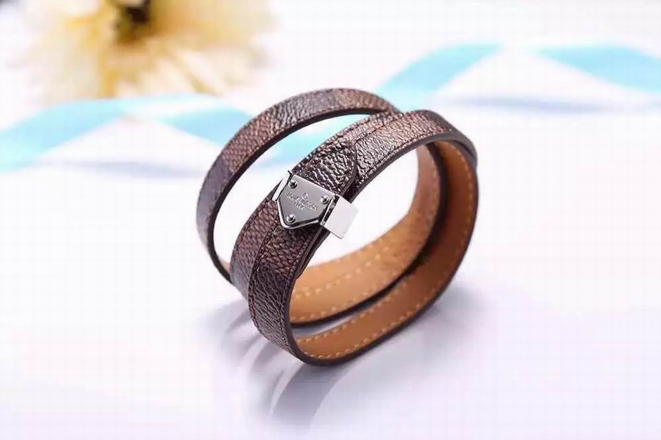 Wholesale Louis Vuitton Replica Bangles Bracelets-048
