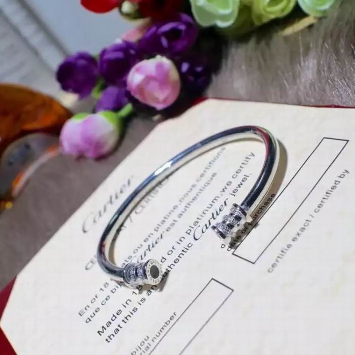 Wholesale Louis Vuitton Replica Bangles Bracelets-098