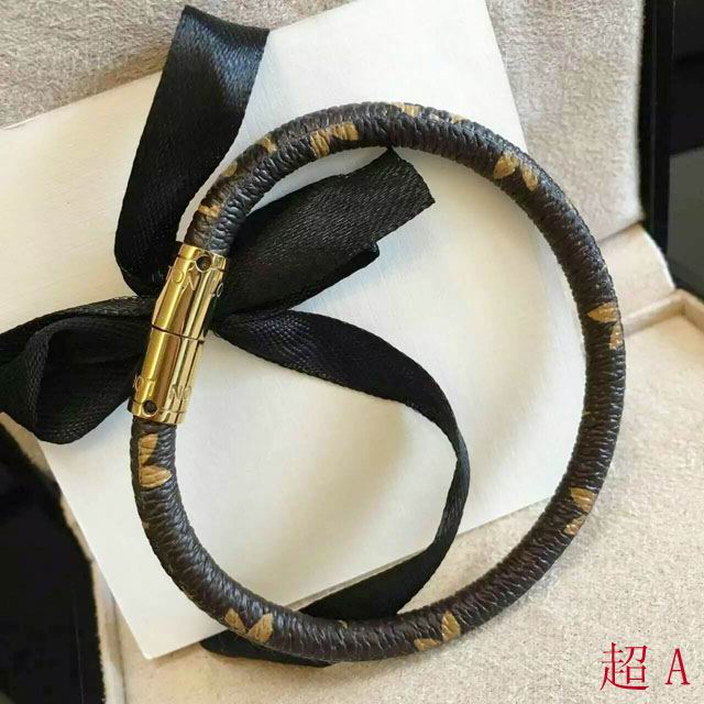 Wholesale Louis Vuitton Replica Bangles Bracelets-120