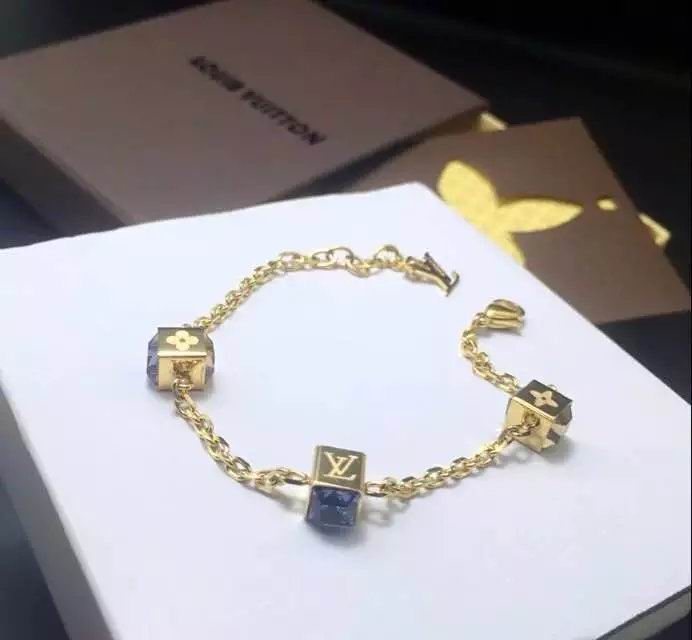 Wholesale Cheap Replica Louis Vuitton Bangles Bracelets-126