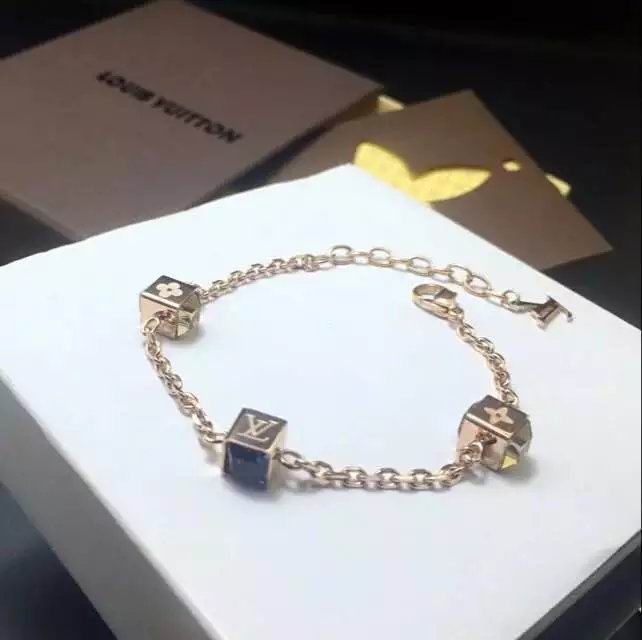 Wholesale Cheap Replica Louis Vuitton Bangles Bracelets-127