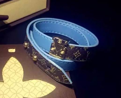 Wholesale Cheap Replica Louis Vuitton Bangles Bracelets-137