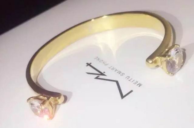 Wholesale Cheap Replica Louis Vuitton Bangles Bracelets-145