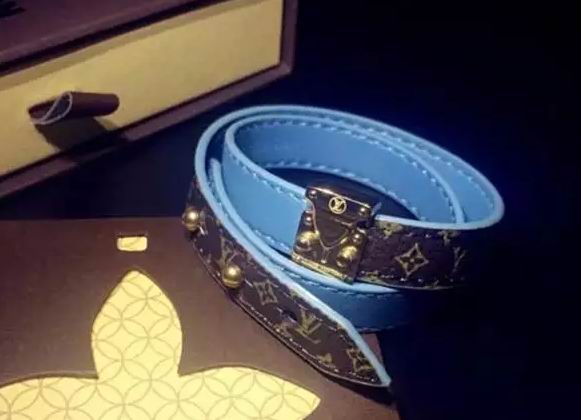 Wholesale Cheap Replica Louis Vuitton Bangles Bracelets-151