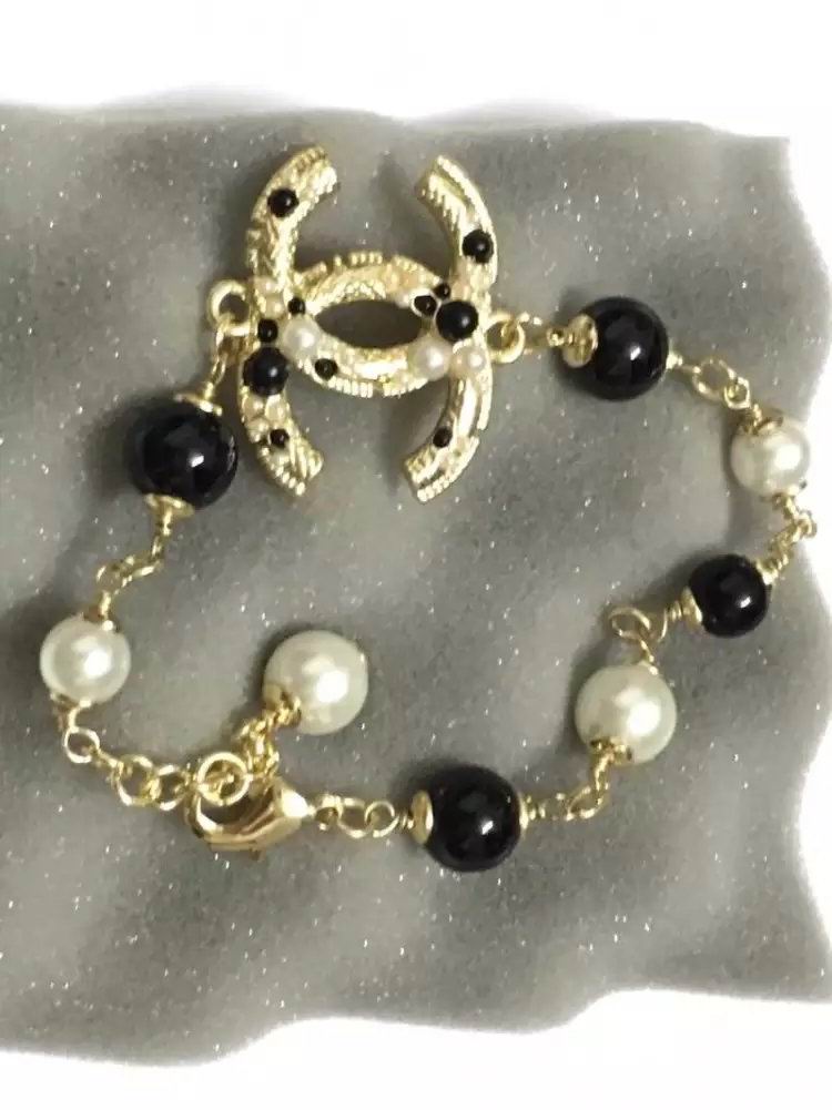 Wholesale Cheap Replica Louis Vuitton Bangles Bracelets-175